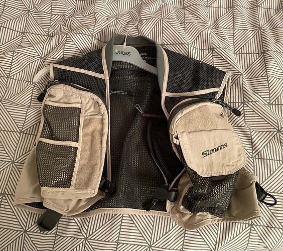 SIMMS Mesh Vest (Vertical Made in Canada) S-M