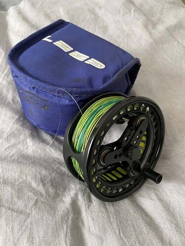 LOOP Dry Fly 1646 (3-6)
