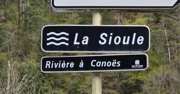 Sioule canoes